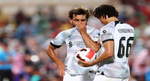 خطوة رسمية.. ليفربول يفاوض بديل أرنولد